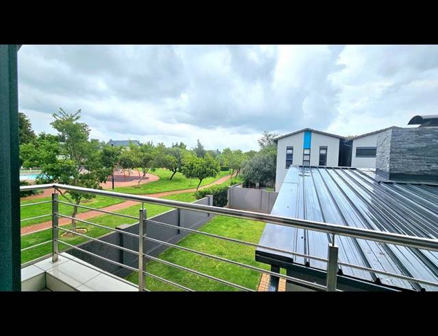 3 BEDROOM HOUSE FOR SALE IN MIDSTREAM HILL